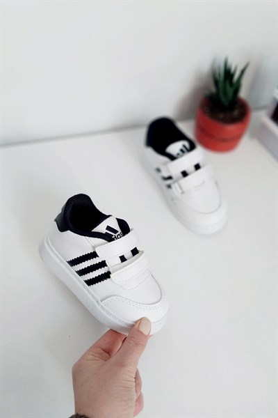 3 Çizgili Çocuk Spor Ayakkabı Beyaz Siyah