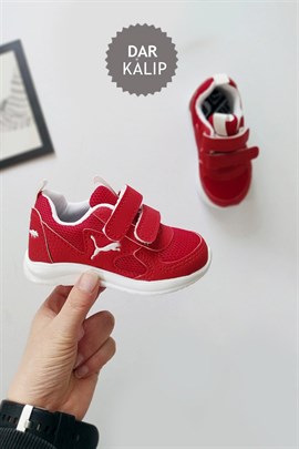 Aslan Basklı Önü Yapışkanlı Çocuk Spor Ayakkabı Kırmızı