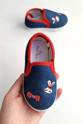 Tavşan Baskılı Kot Rengi Çocuk Ayakkabı